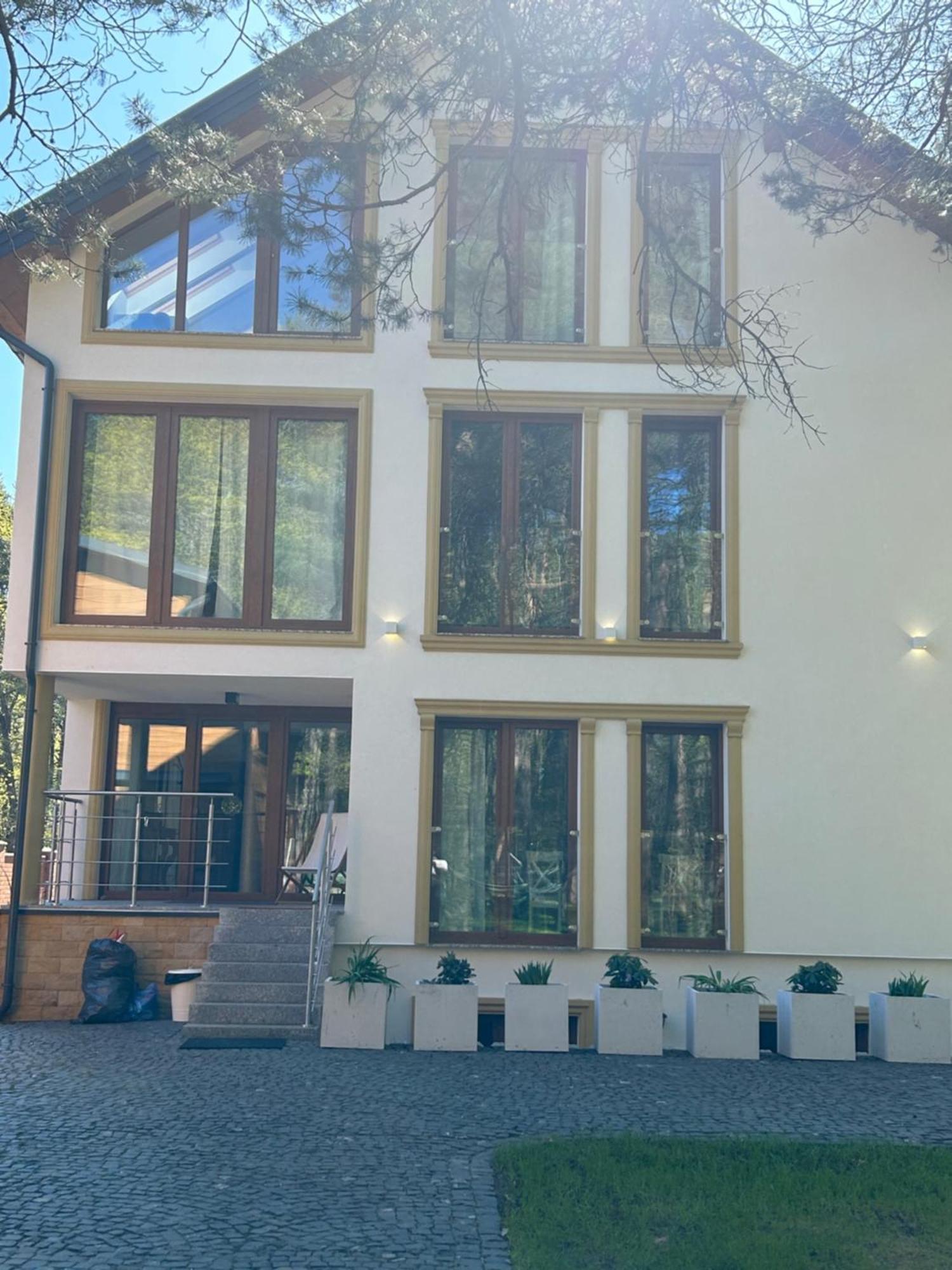Lesna Residence & Spa ピシュ エクステリア 写真